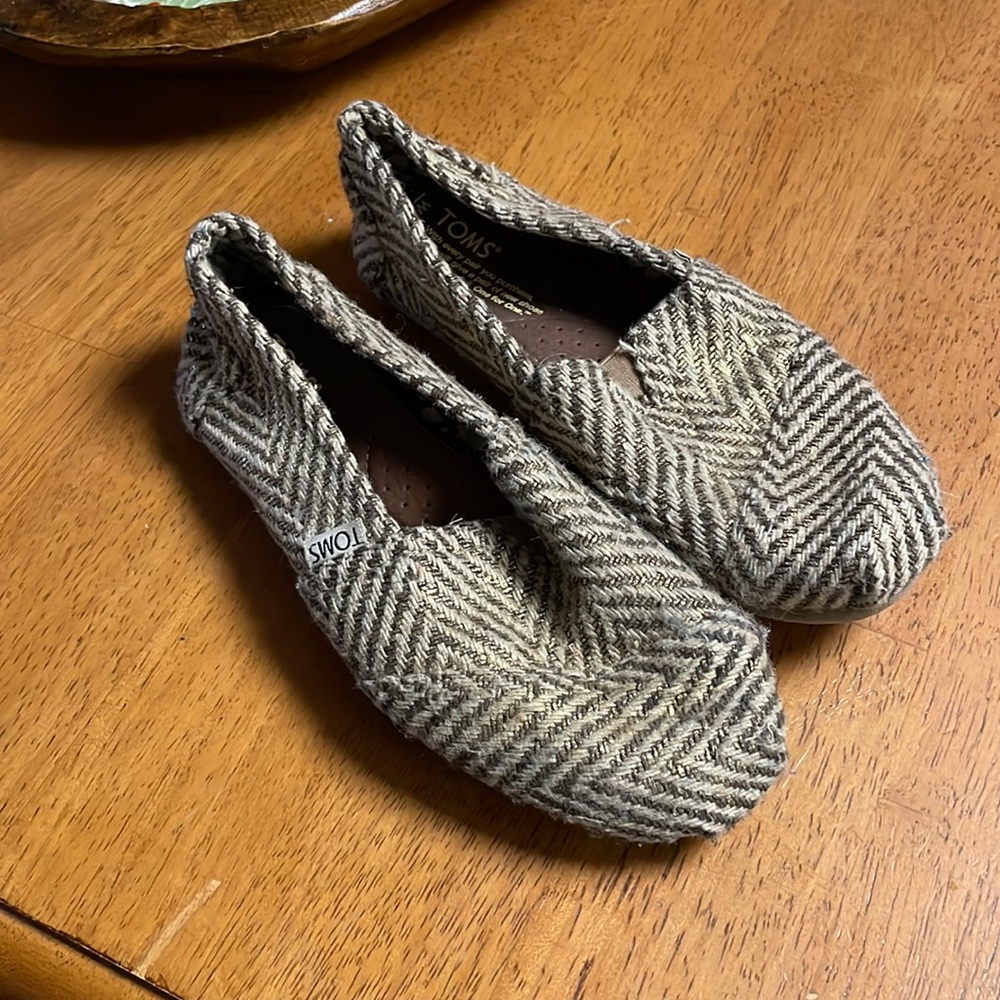 Toms